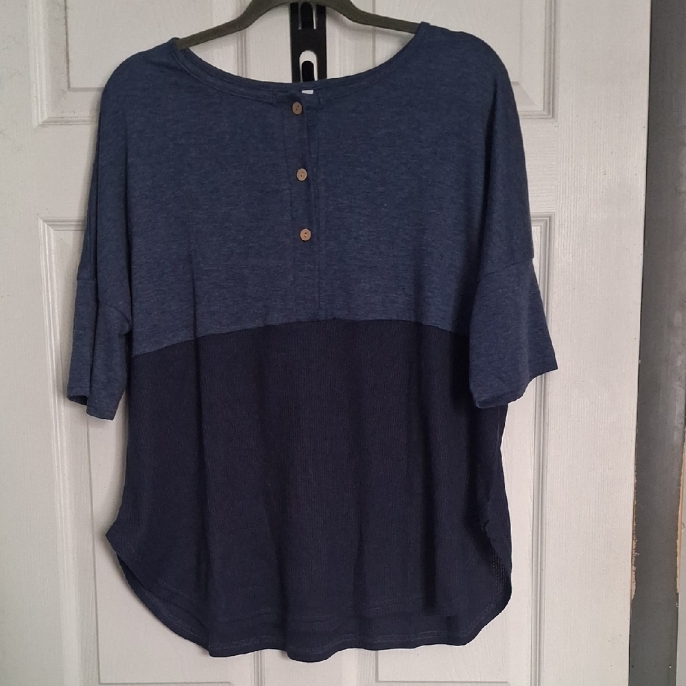 Women's Blue Colorblock Top
